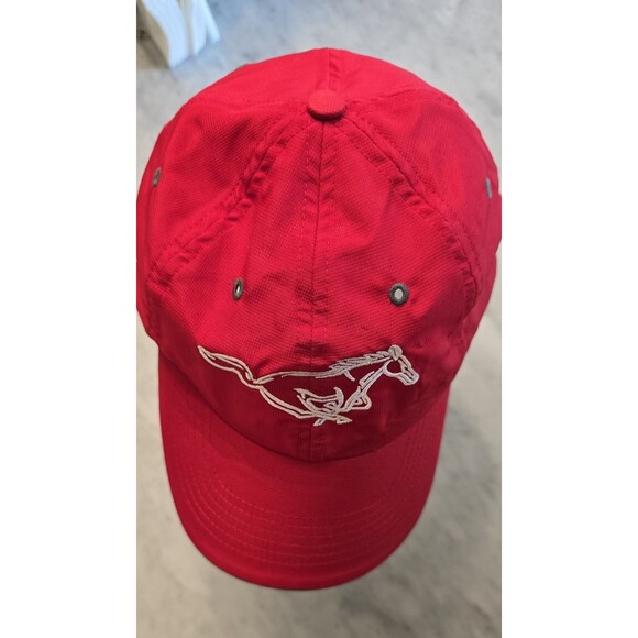 Red Richardson 155 Low Pro cap with  White Embroidered Ford Mustang Logo ADJ - Picture 3 of 7